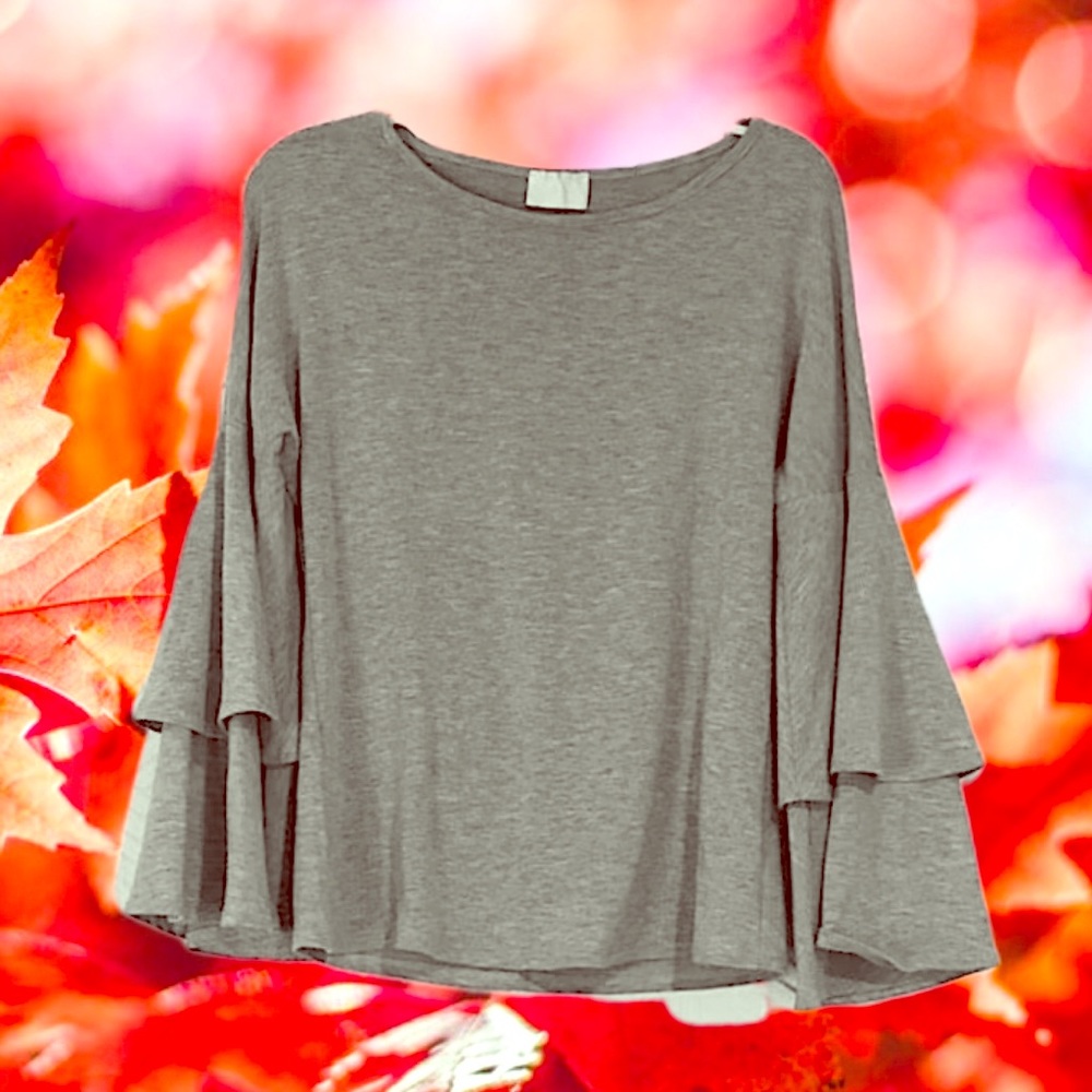 Soft Gray Bell 3/4 Sleeve Top